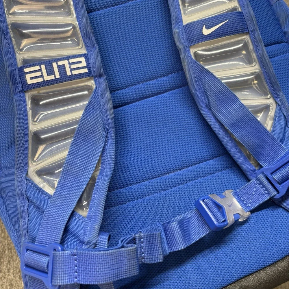 Nike excellent preowned